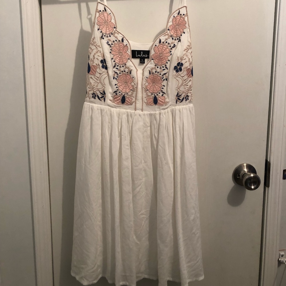 White floral Lulu’s dress